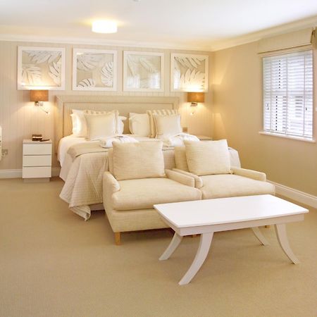 Hotel La Place St Aubin Екстериор снимка