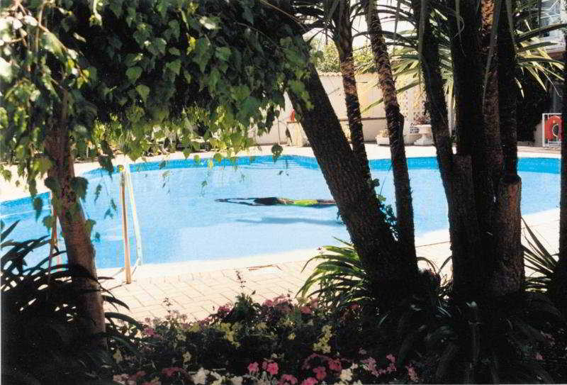 Hotel La Place St Aubin Екстериор снимка