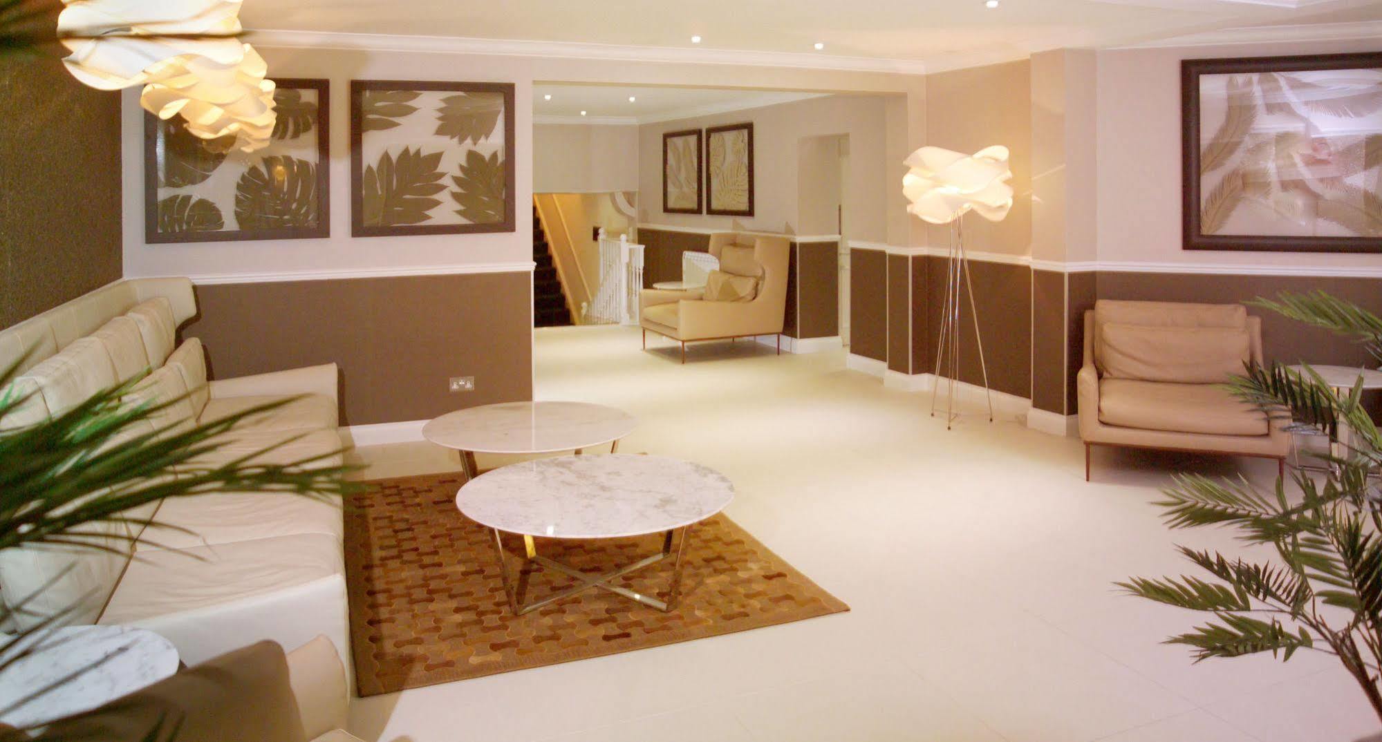 Hotel La Place St Aubin Екстериор снимка