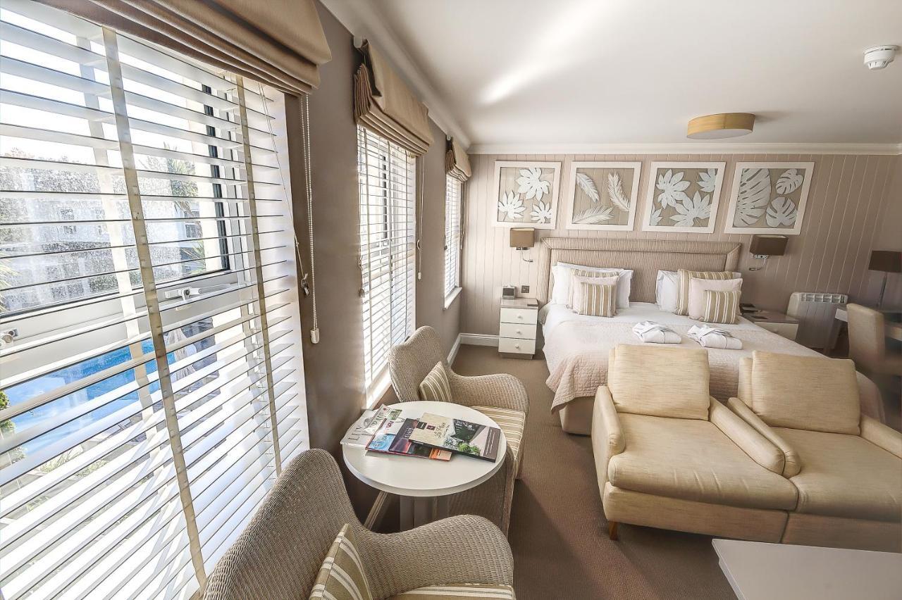 Hotel La Place St Aubin Екстериор снимка